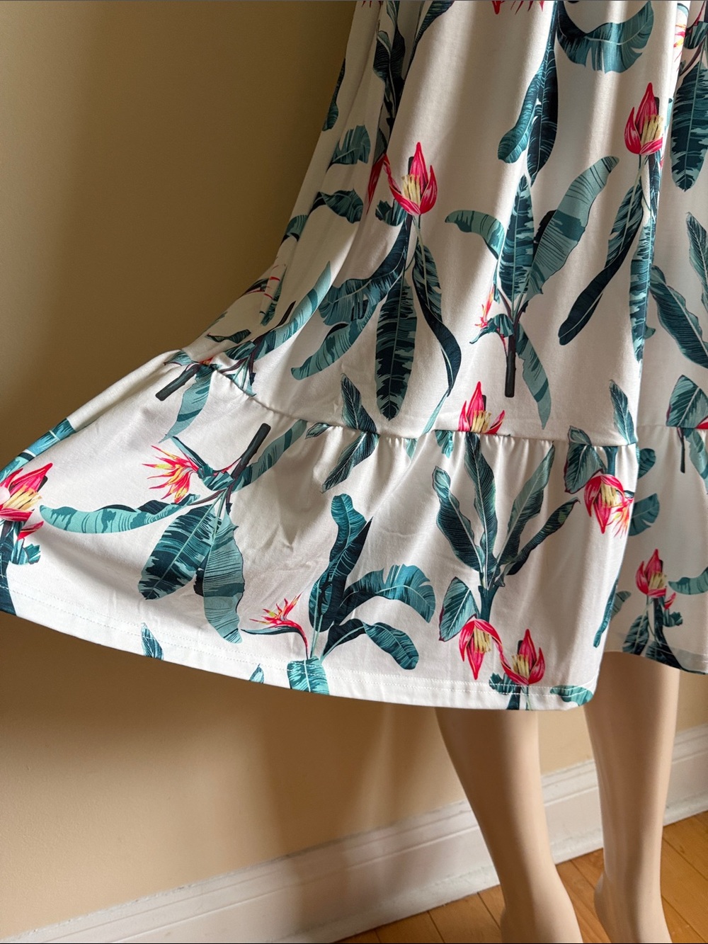 Sage Green Tank Top Floral Midi Dress 17.5’’-24.5’’ - Picture 4 of 5